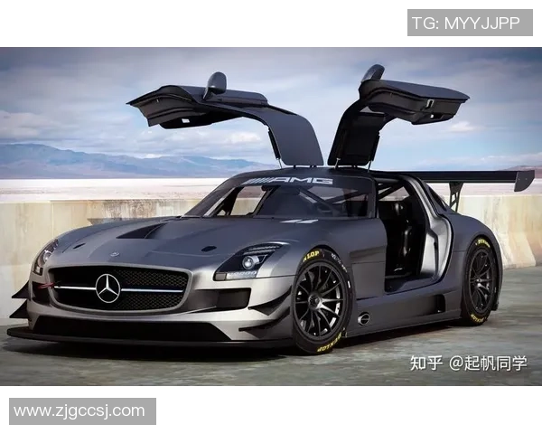 足球明星与他们的奔驰豪车背后的故事与魅力揭秘 足球明星与他们的奔驰豪车背后的故事与魅力揭秘