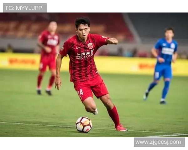 杭州足球队以70分领跑大师赛积分榜展现强大实力和竞争优势 杭州足球队以70分领跑大师赛积分榜展现强大实力和竞争优势