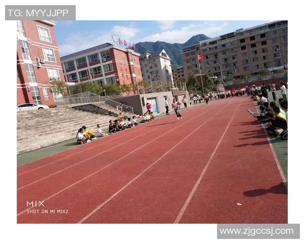 足球明星手办陪伴小朋友快乐成长的梦想之旅