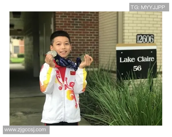 阿聪与足球明星的奇妙邂逅与梦想追逐之旅 阿聪与足球明星的奇妙邂逅与梦想追逐之旅