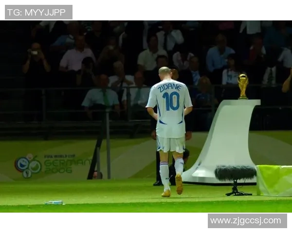 齐达内传奇人生回顾:从11号足球明星到世界足坛的伟大教练 齐达内传奇人生回顾:从11号足球明星到世界足坛的伟大教练